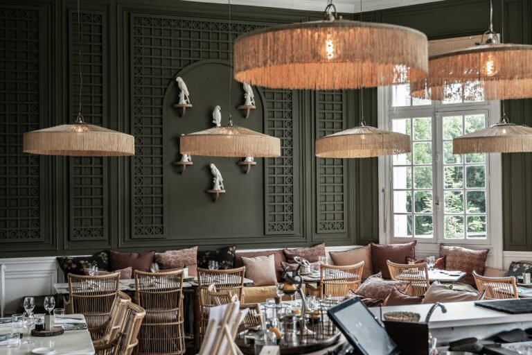 Food and Dining Restaurant